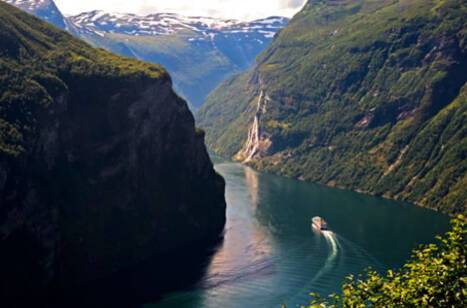 Seven handpicked Hurtigruten shore excursions | ROL Cruise Blog