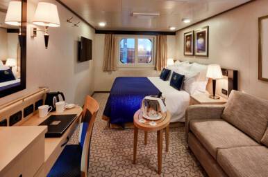 Britannia Oceanview (Obstructed View) Bedroom, Queen Elizabeth, Cunard