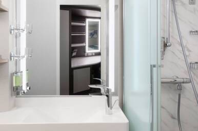 Mini-Suite, Norwegian Pearl