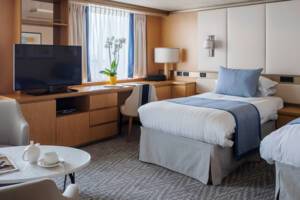 Suite Bedroom, Arcadia, P&O Cruises - Image based on a Suite, configuration may differ