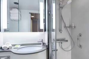 Solo Ocean View Bathroom, Regatta, Oceania