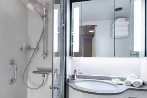 Deluxe Ocean View Stateroom, Shower, Nautica, Oceania Cruises