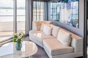 Living Area, Panorama Suite (GP), Scenic Eclipse