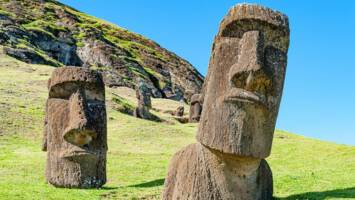 View Cruise2029 All-Inclusive 6★ Easter Island & South PacificDeal