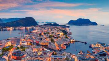 View Cruise11-Day Europe from London to Reykjavik: Norway, Iceland & BelgiumDeal