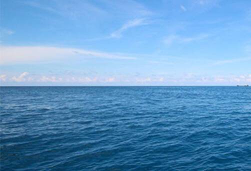Horizon of the sea