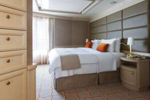 Grand Suite Bedroom
