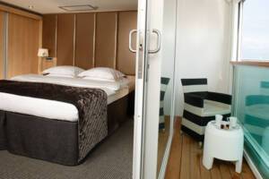 Balcony Suite (C), Scenic Jade, Scenic River Cruises