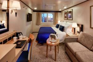 Britannia Oceanview (Obstructed View) Bedroom, Queen Elizabeth, Cunard