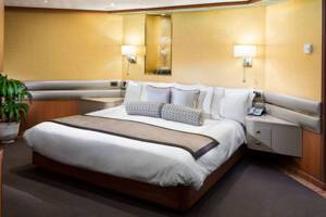 Pinnacle Suite, Oosterdam