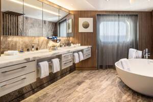 Vista Suite Bathroom, Vista, Oceania Crusies