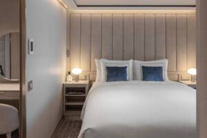 Premium Medallion Suite Bedroom