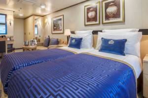 Britannia Oceanview Bedroom, Queen Elizabeth, Cunard - Image based on an EF grade, configuration may differ