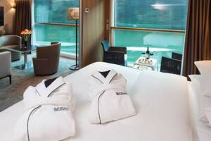 Bedroom, Royal Balcony Suite (RR), Scenic Opal