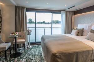 Superior Suite Bedroom (3), MS William Wordsworth, Riviera Travel