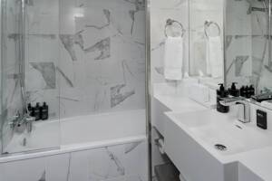 Sky Suite Bathroom (S1), Celebrity Millennium