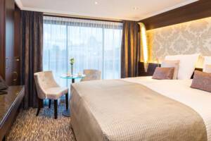 Standard Suite, Ruby Deck, MS Thomas Hardy, Riviera Travel