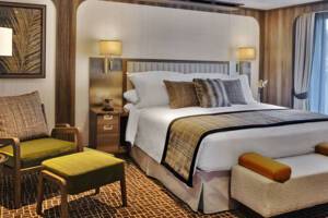 Siganture Suite, Bedroom, Seabourn Venture